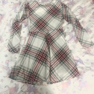 Plaid girls Dress in Red and Green size 5-6